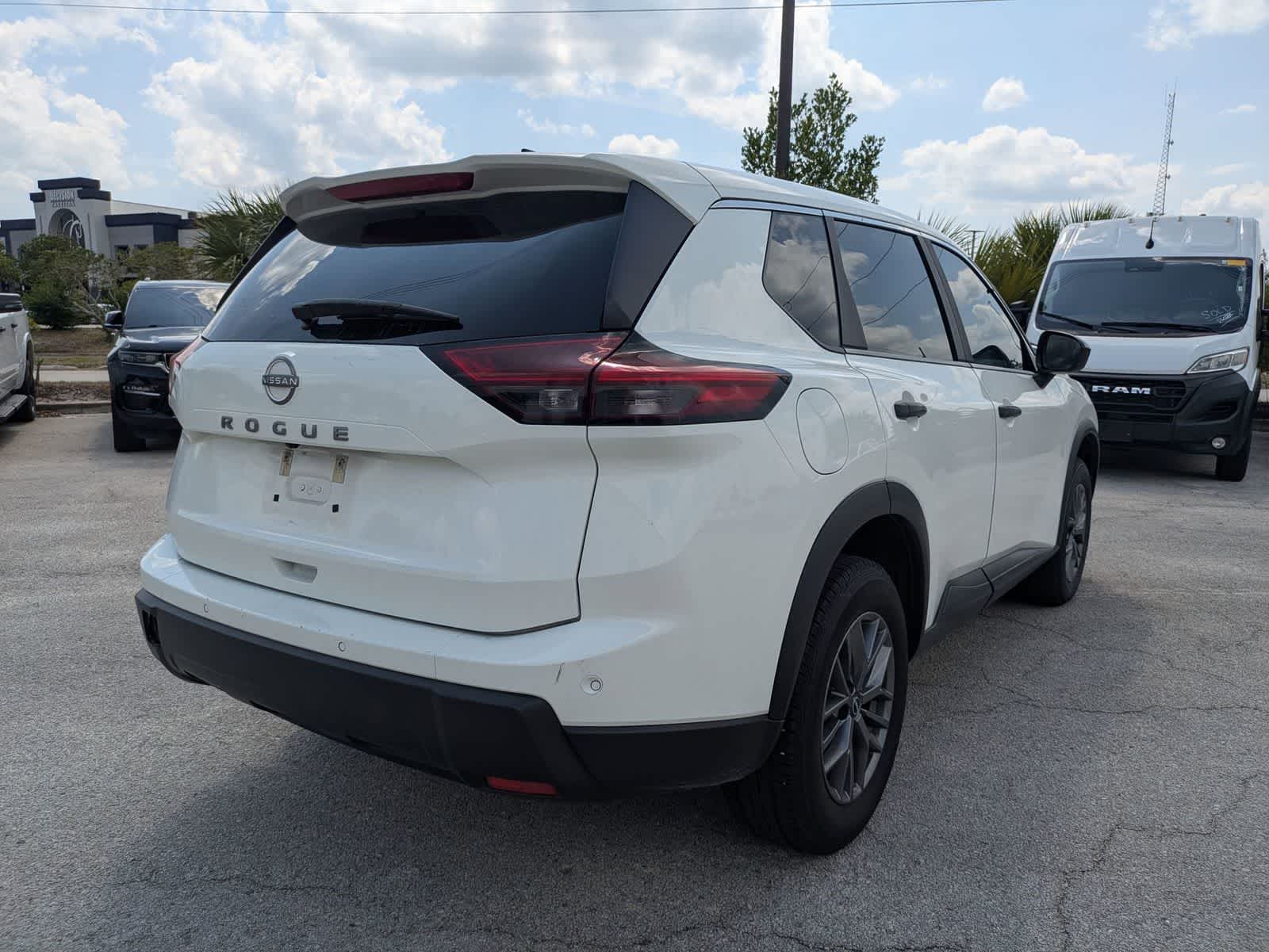 2024 Nissan Rogue S FWD