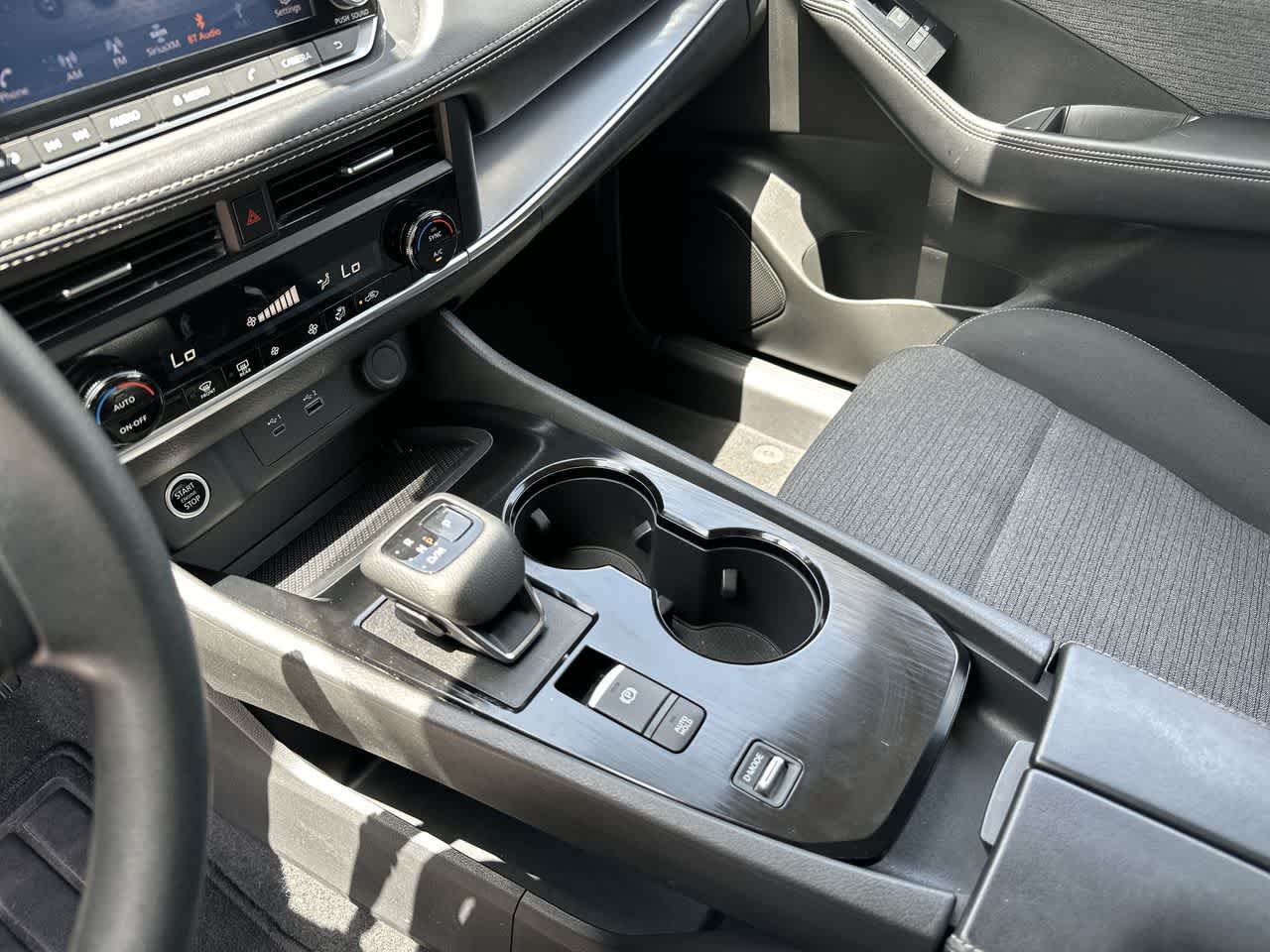 2023 Nissan Rogue SV FWD