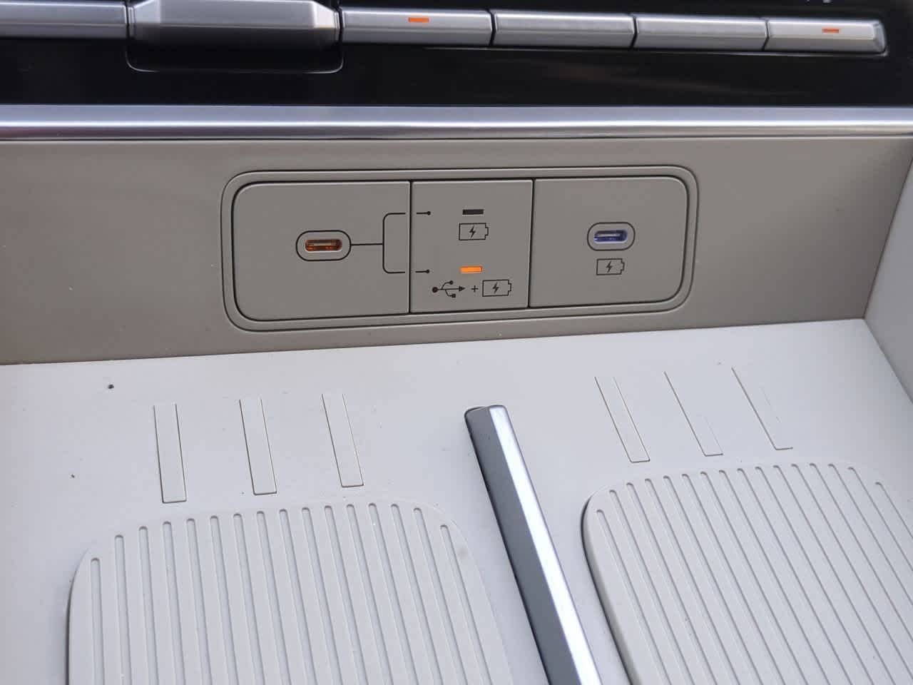 2024 Hyundai Santa Fe SE