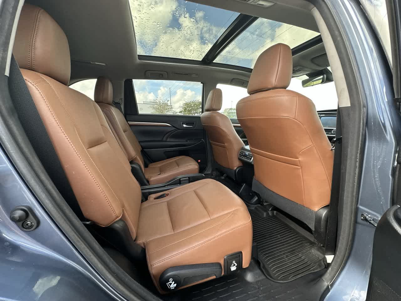 2017 Toyota Highlander Hybrid Limited Platinum