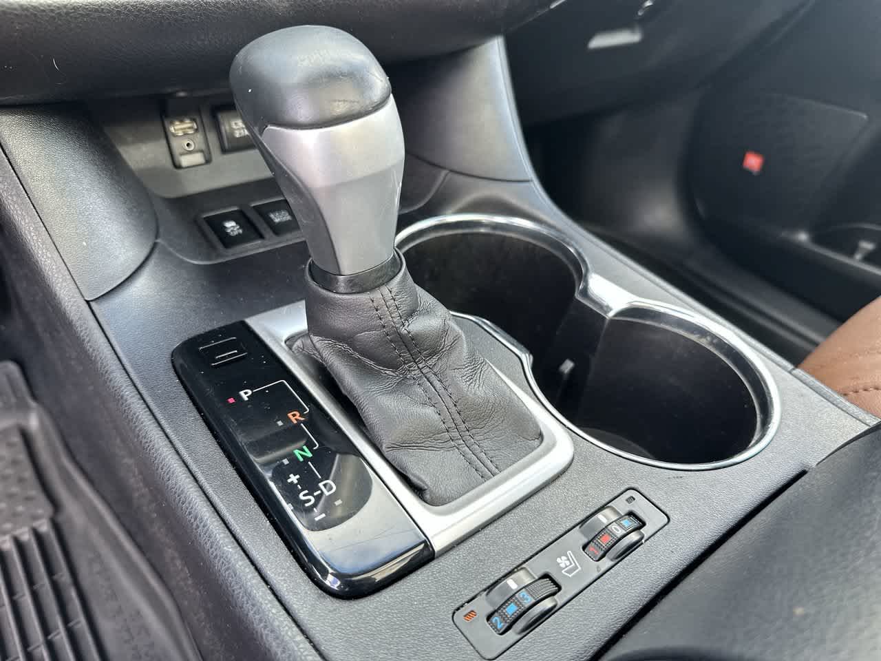 2017 Toyota Highlander Hybrid Limited Platinum