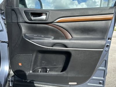2017 Toyota Highlander Hybrid Limited Platinum