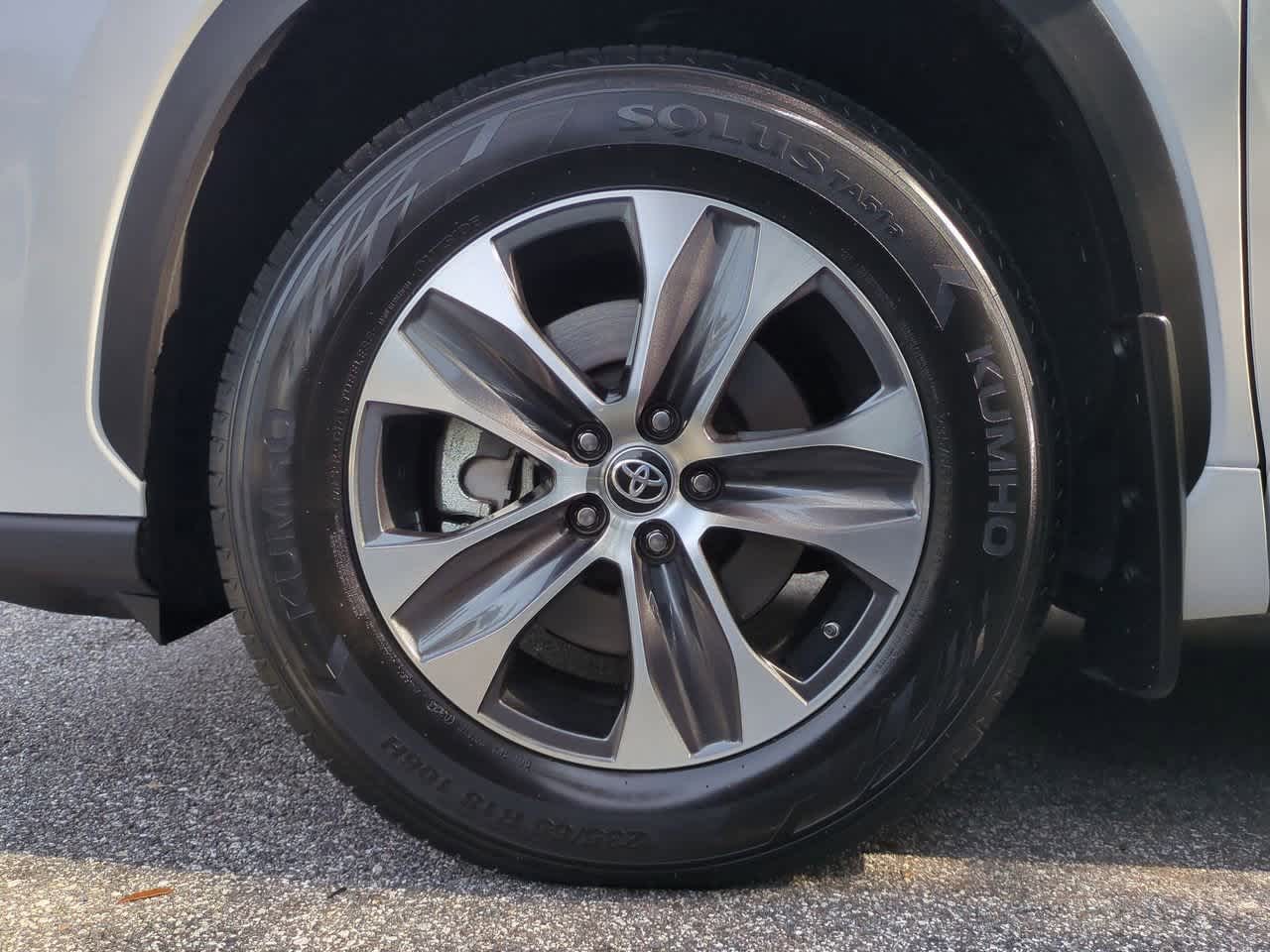 2024 Toyota Highlander XLE