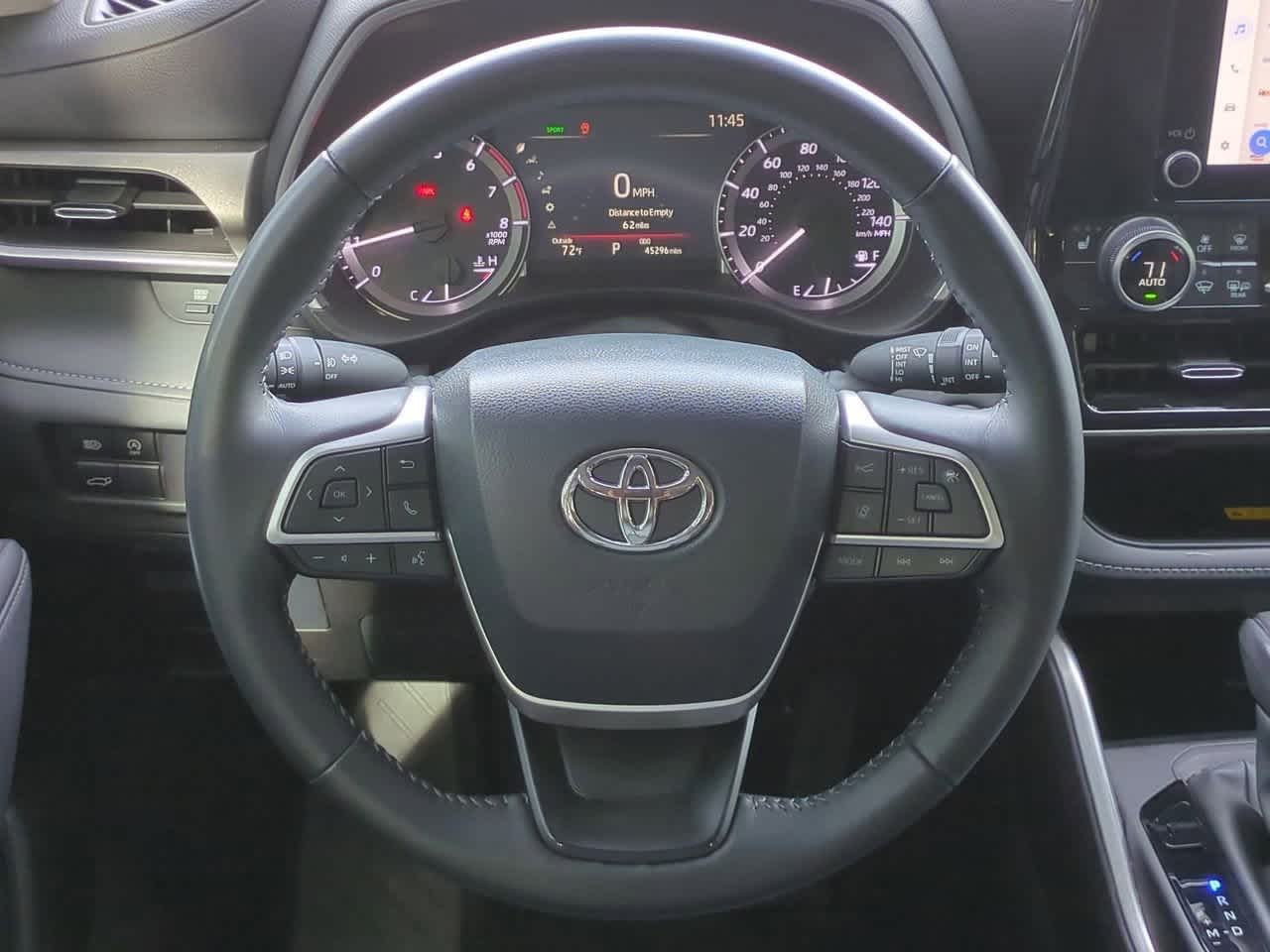 2024 Toyota Highlander XLE