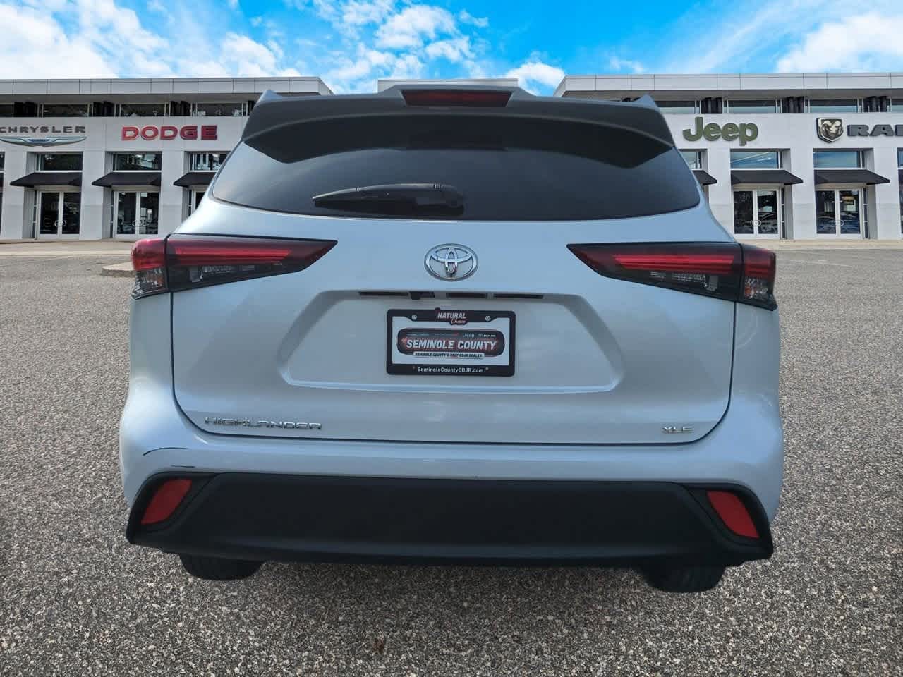 2024 Toyota Highlander XLE