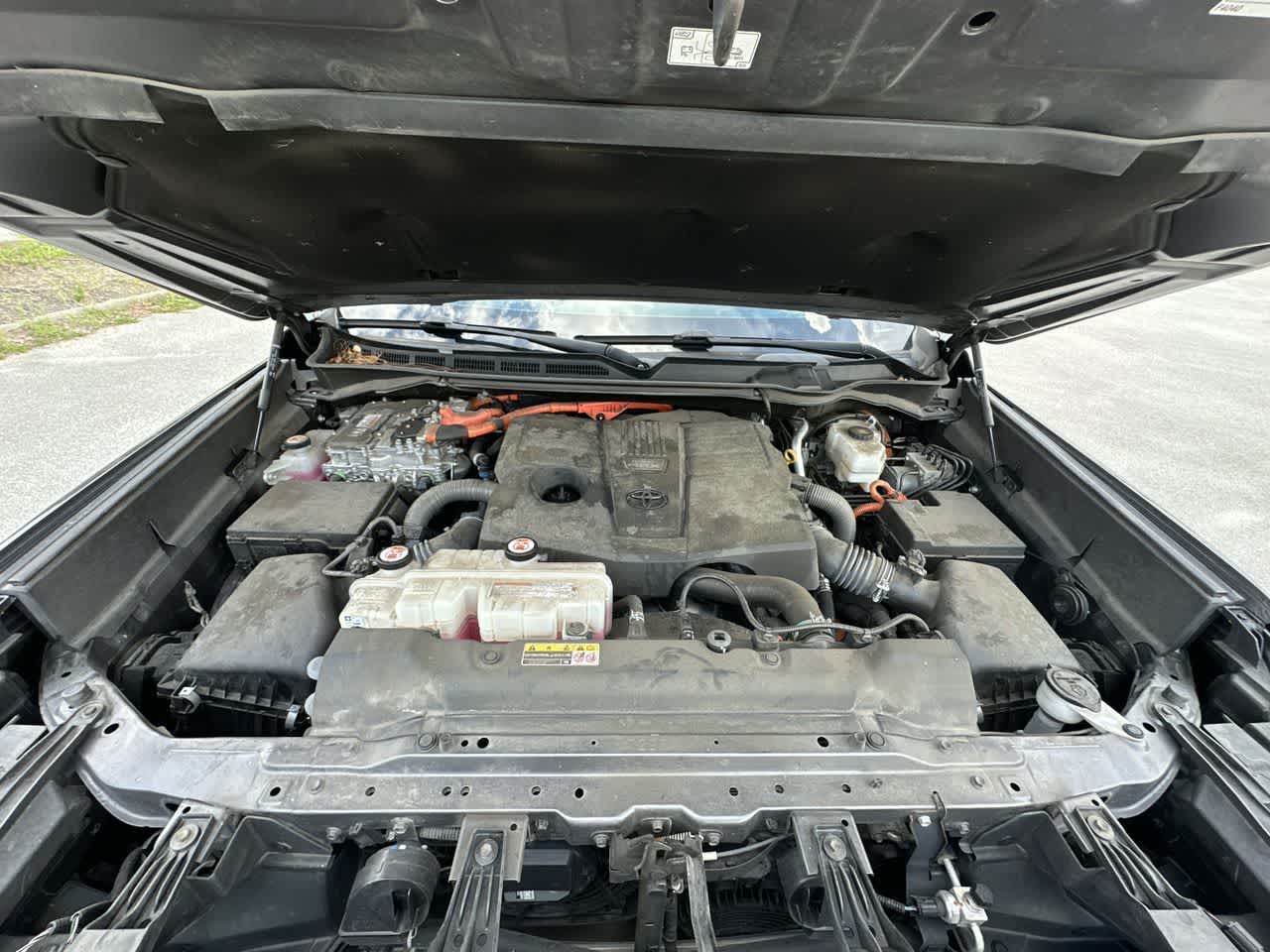 2022 Toyota Tundra Hybrid Platinum