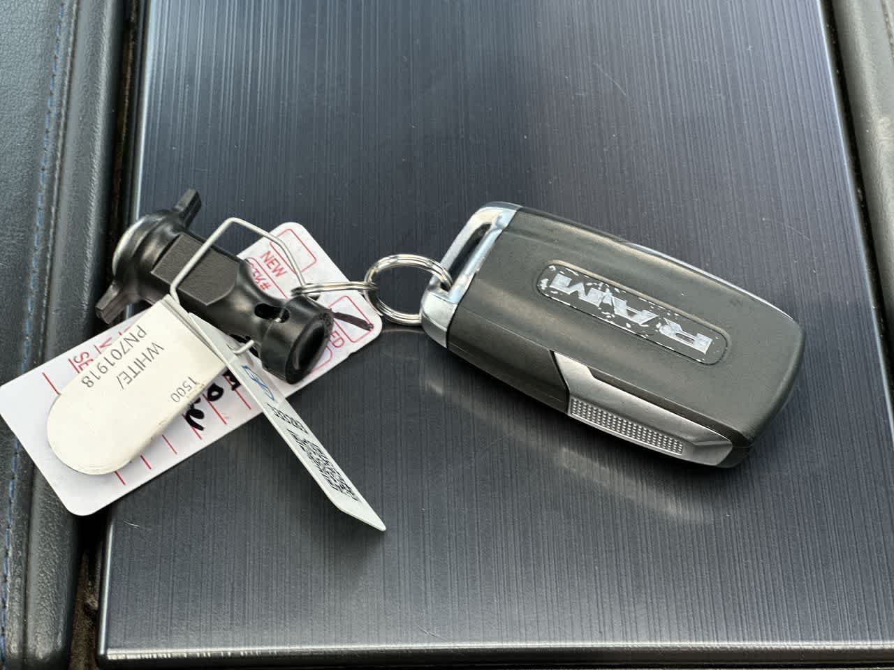 2022 Toyota Tundra Hybrid Platinum