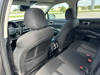 2022 Kia Sorento LX