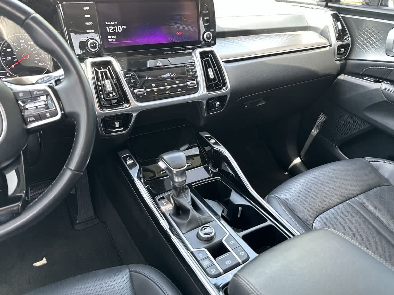 2022 Kia Sorento SX