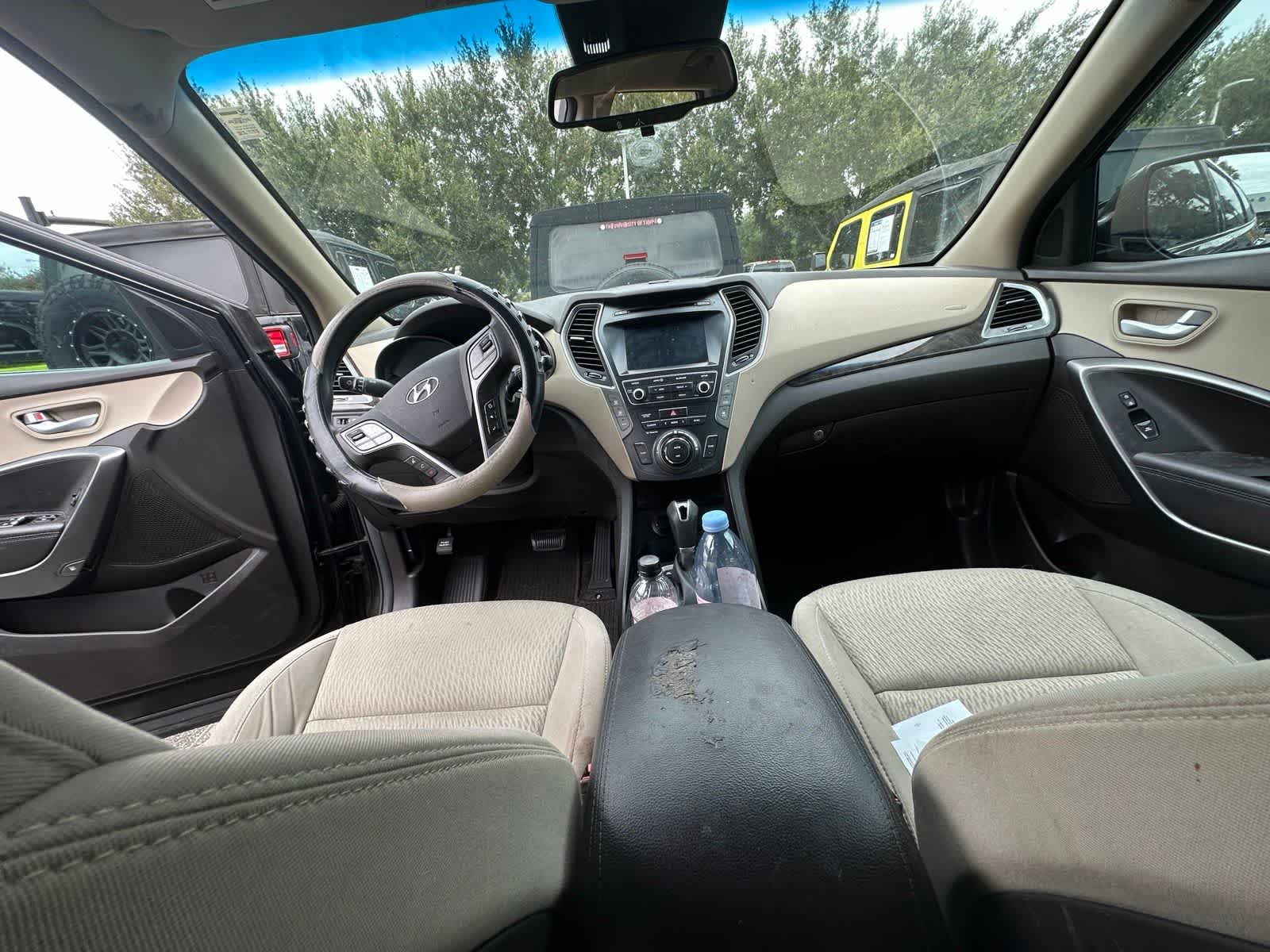 2017 Hyundai Santa Fe SE