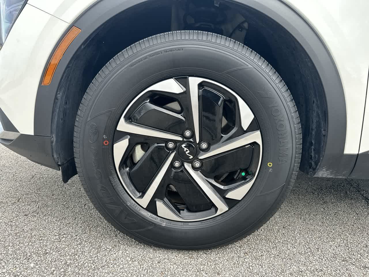 2024 Kia Sportage Hybrid LX