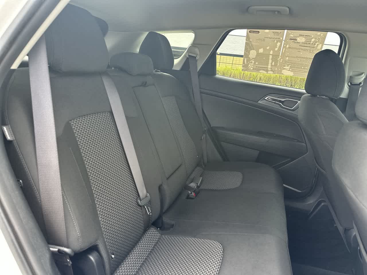 2024 Kia Sportage Hybrid LX
