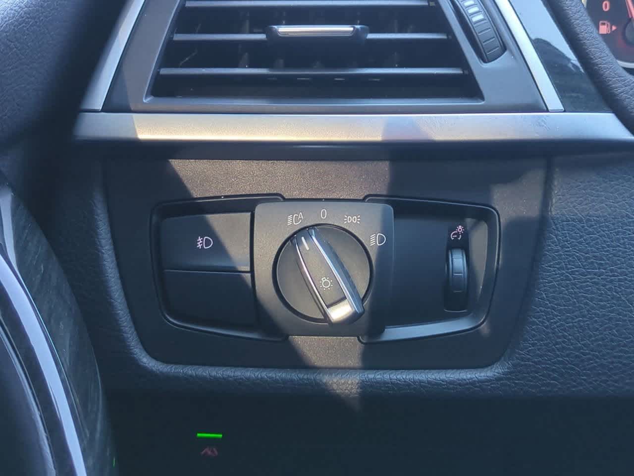 2018 BMW 330e iPerformance