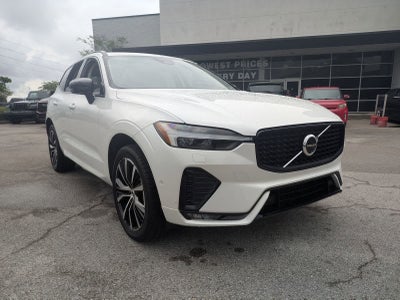 2024 Volvo XC60 B5 Plus Dark Theme